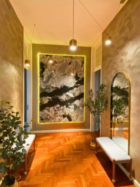 Genting Grand Penthouse Vist'A-Residences, 4BR&4'5Baths, sleeps 19pax, Balcony Partial Hills View, Bathtub, Coway Dispenser, Streaming Device, Fully AC,4 Private Cars Park